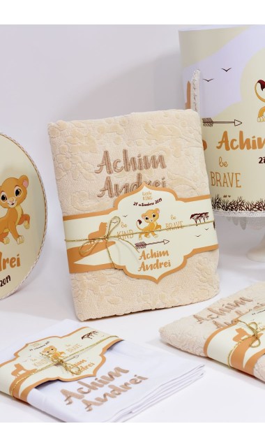 Trusou botez cu leu, brodat de inspiratie exotica, jungla, animale Micul Pui Leu 2